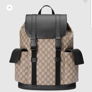 Men's Gucci soft GG Supreme backpack! (Authentic)